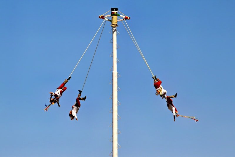 saltos-basicos-ginastica-de-trampolim-2 Saltos básicos Ginástica de trampolim: guia completo para iniciantes